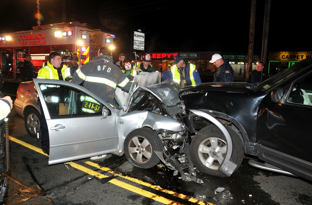Commack Headon Crash Injures Two on Jericho Turnpike The Huntingtonian