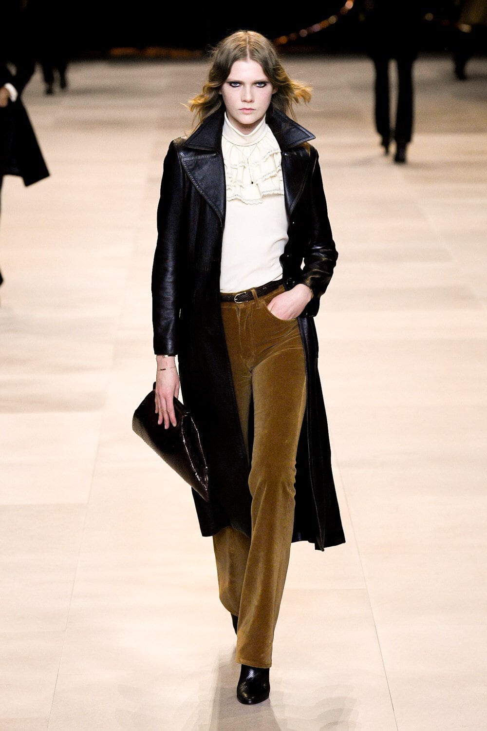 Brown Earth Tone Fall Color 2020 Fashion Trend The Impression