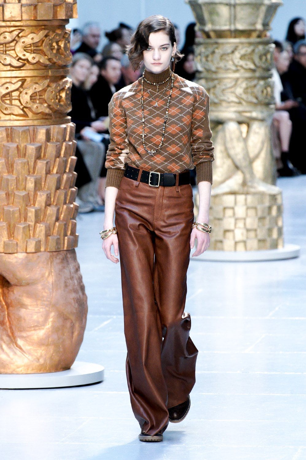 Brown Earth Tone Fall Color 2020 Fashion Trend The Impression