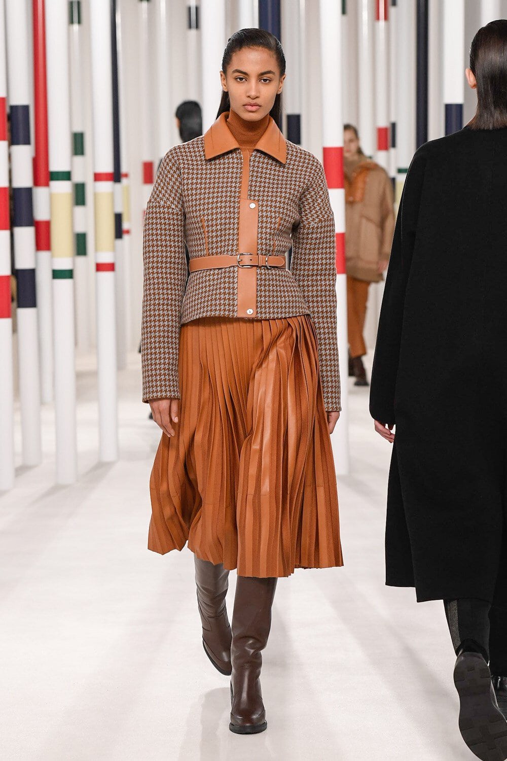 Brown Earth Tone Fall Color 2020 Fashion Trend The Impression