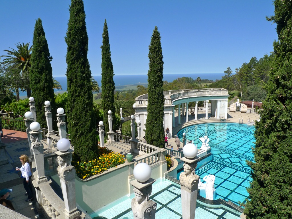 Hearst Castle, California jigsaw puzzle in Castles puzzles on