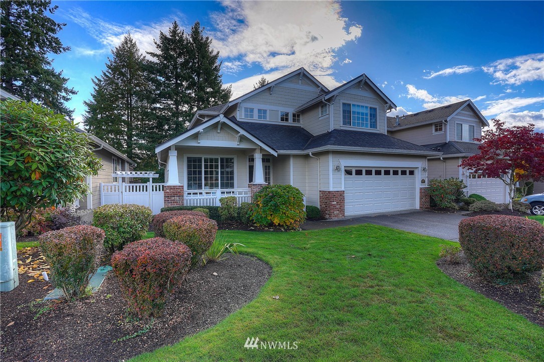 Classic 3Bedroom, 2.5Bath Windance Home Along Northshore Golf Course