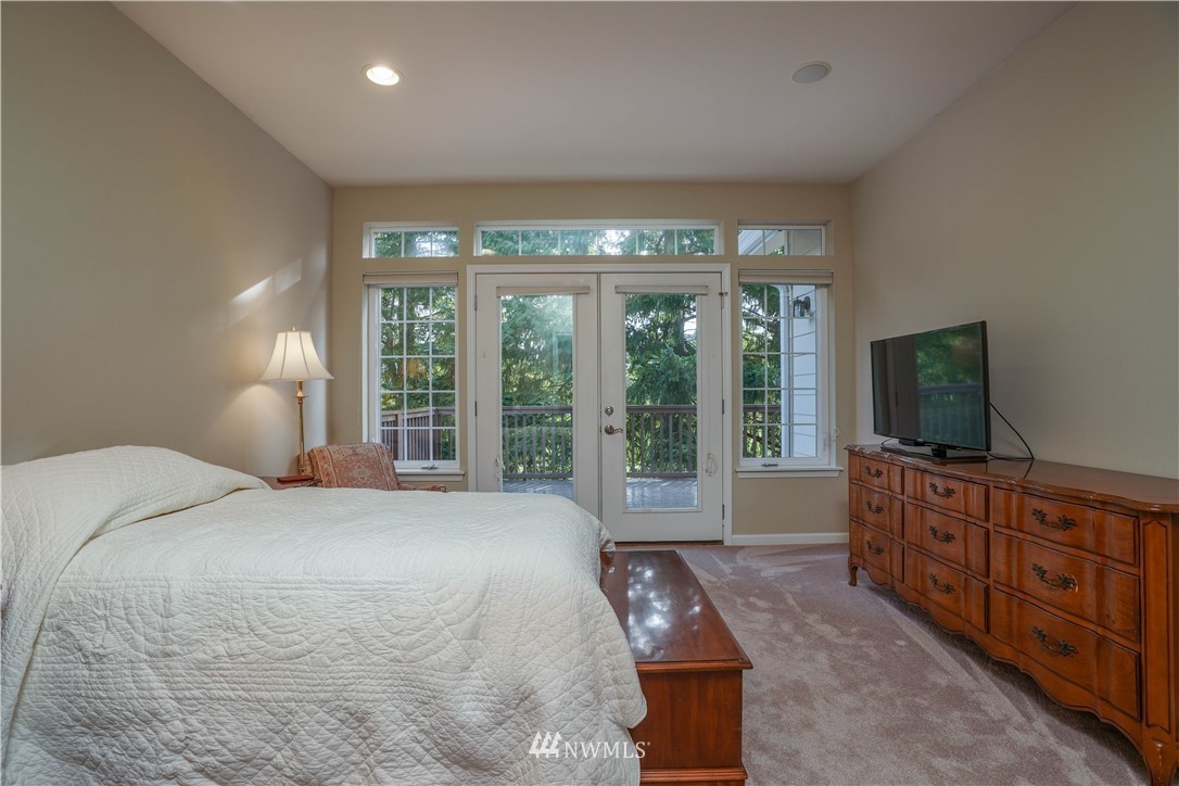 Classic 3Bedroom, 2.5Bath Windance Home Along Northshore Golf Course