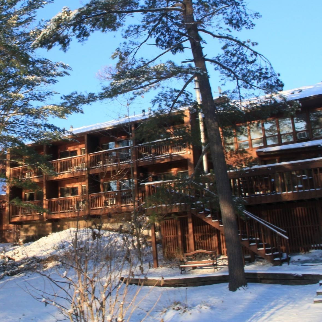 Westwind Inn on the Lake Peterborough & the Kawarthas