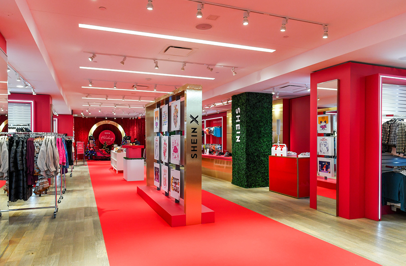 Visit the SHEIN Holiday Popup at Square One Shopping Centre