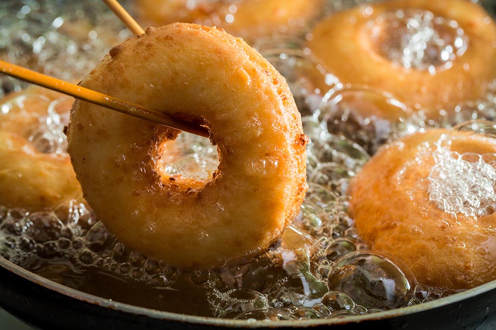 Best Oil for Frying Donuts Top Choices in 2024 The Kitchen Community