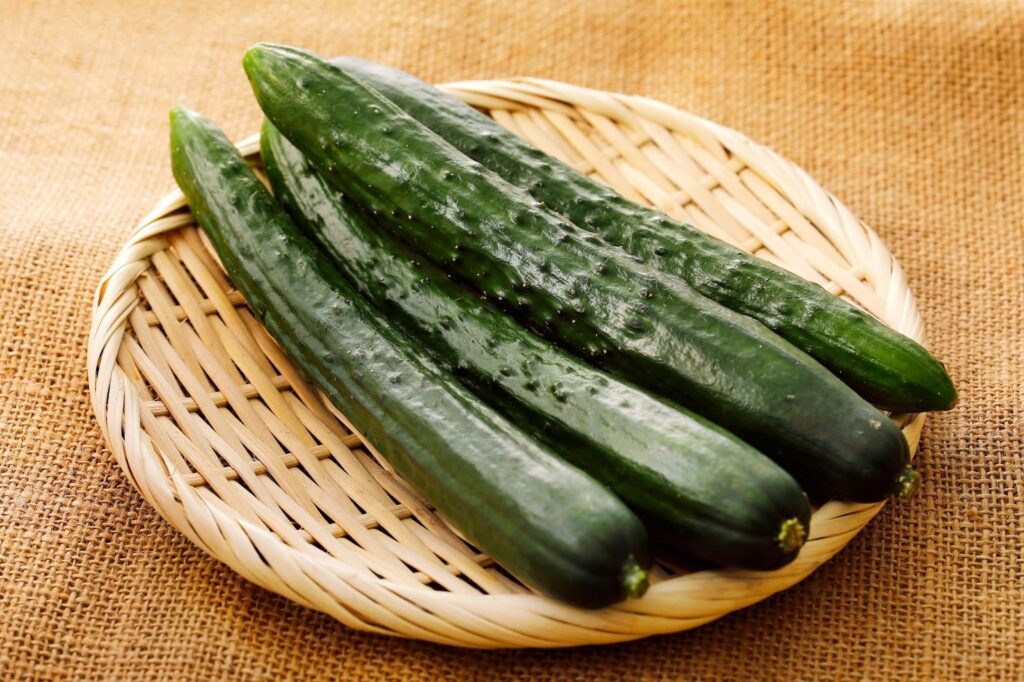 Sunomono Salad Recipe (Japanese Cucumber Salad) The Kitchen Community