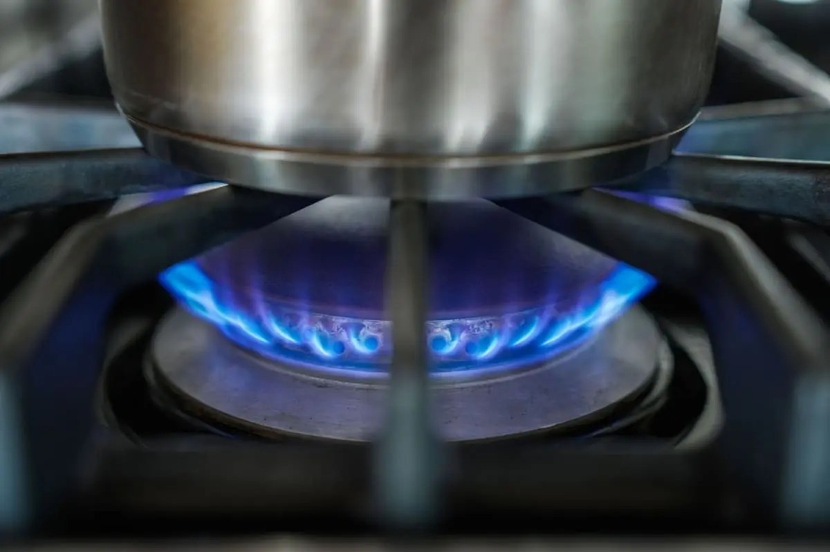 Most Common Gas Stove Problems (Also Solutions That Work)
