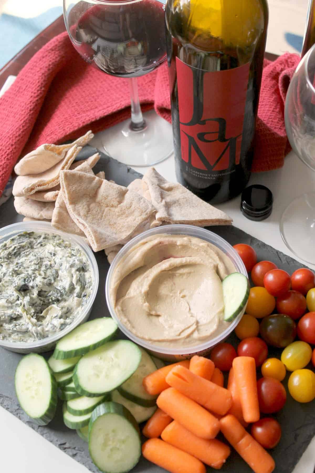 Last Minute Entertaining with JaM Cellars Sauvignon