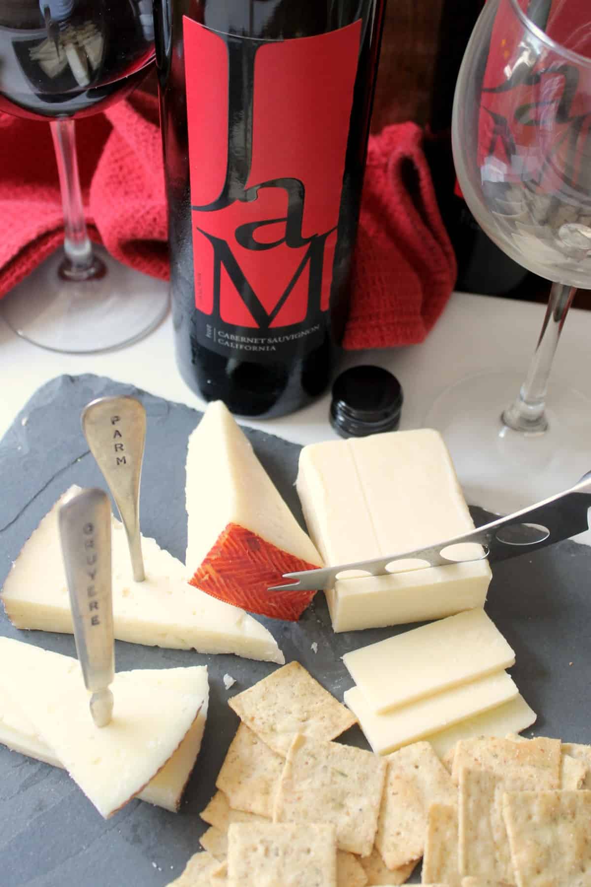Last Minute Entertaining with JaM Cellars Sauvignon