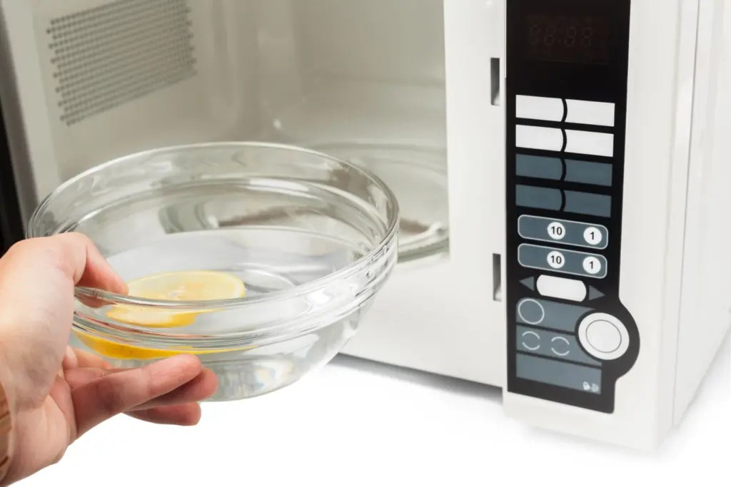 How Long To Boil Water In Microwave? The Kitchen Pro Tech