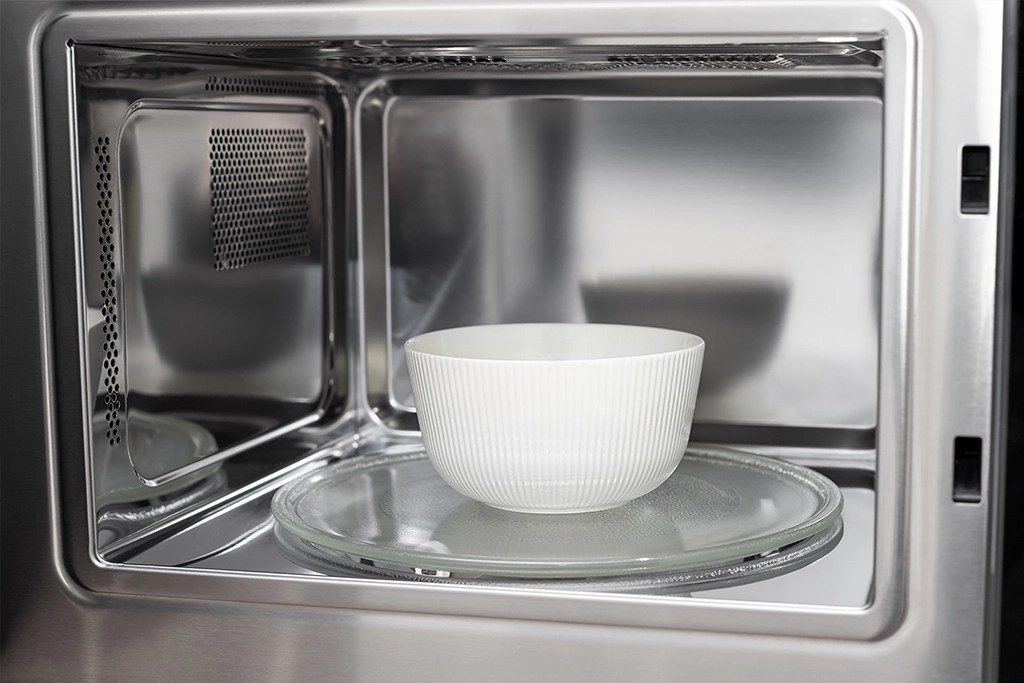 How Long To Boil Water In Microwave? The Kitchen Pro Tech