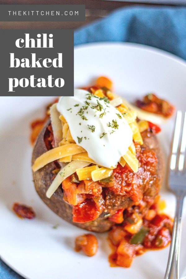 Chili Potatoes Baked Potatoes with Chili, Cheese, and Sour Cream