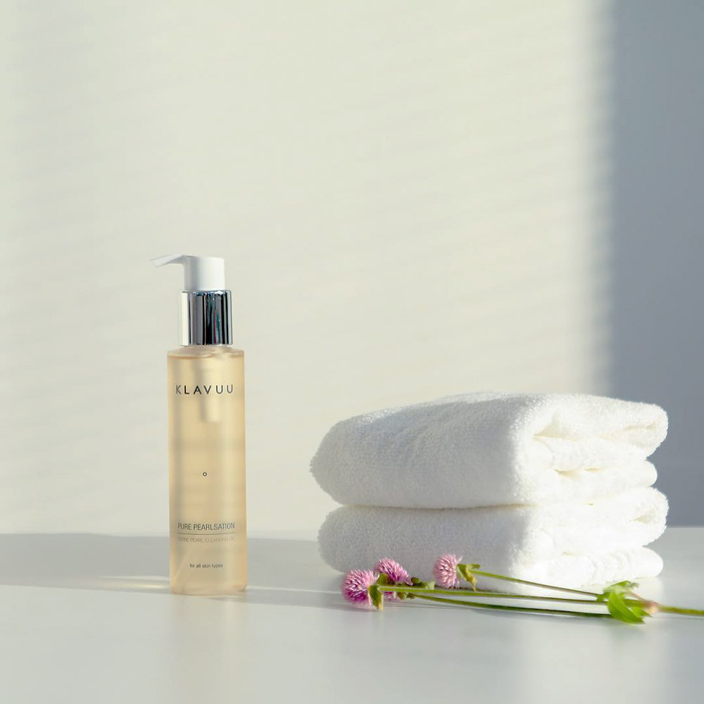 The 4 Best Korean Oil Cleansers for Oily Skin
