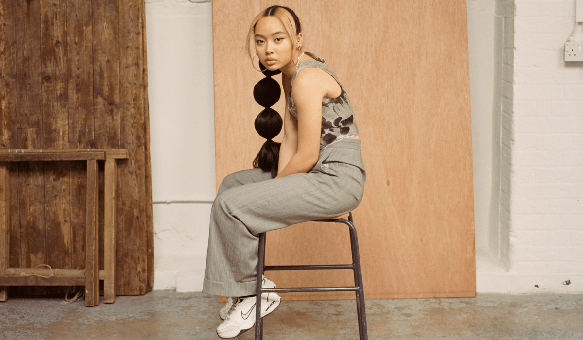 Rising UK artist Griff makes her NYC debut across the pond The