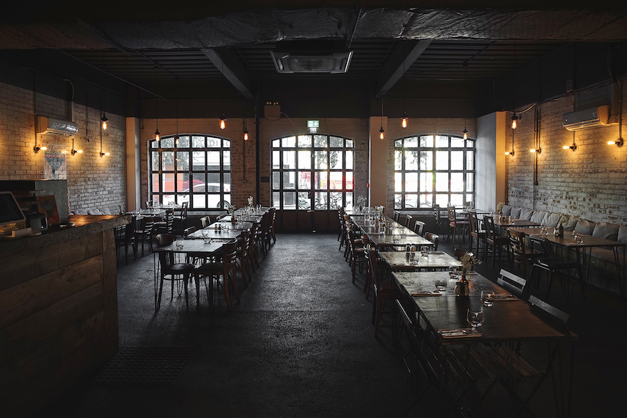 Review Donnelly’s Restaurant KOL Social