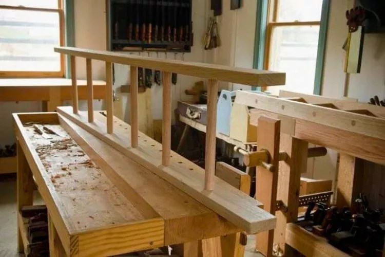 What Is A Rung On A Ladder? (Significance of Ladder Rungs)