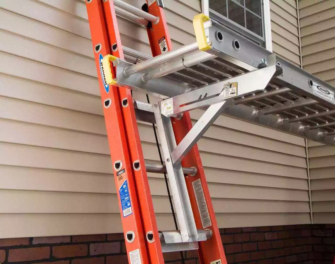How to Use Ladder Jacks in 5 Easy Steps