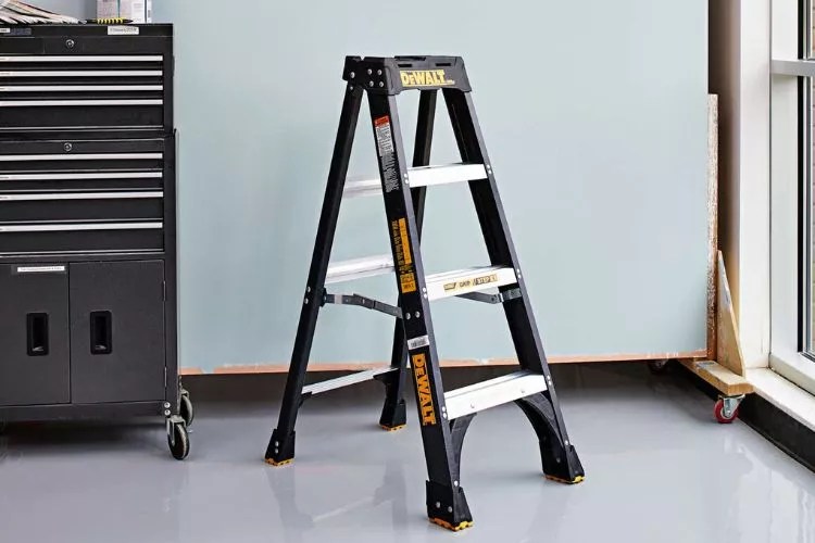 Do Step Ladders Need To Be Footed? Understanding Why