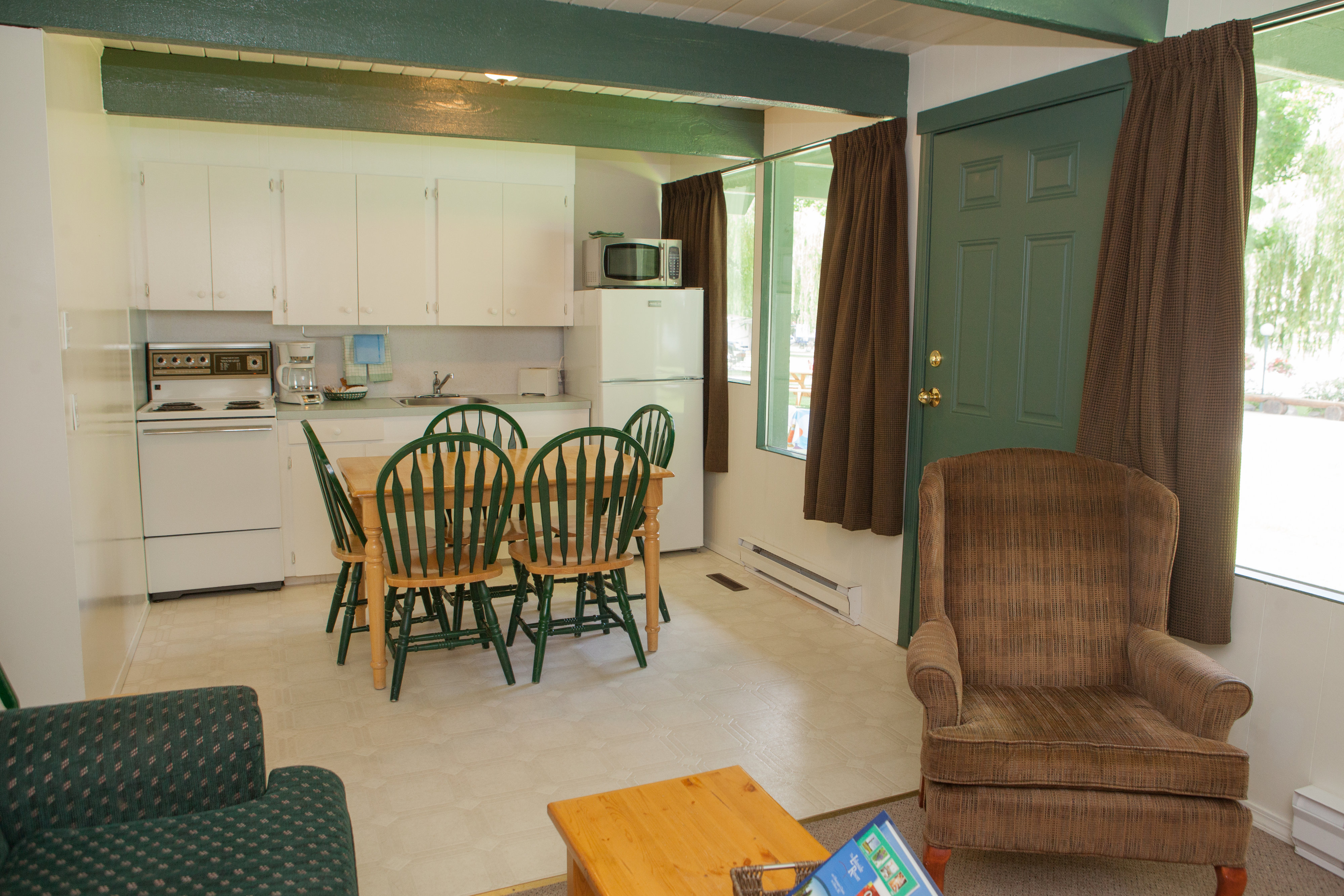 View More http//jodielemke.pass.us/lakesideresort The Lakeside Resort