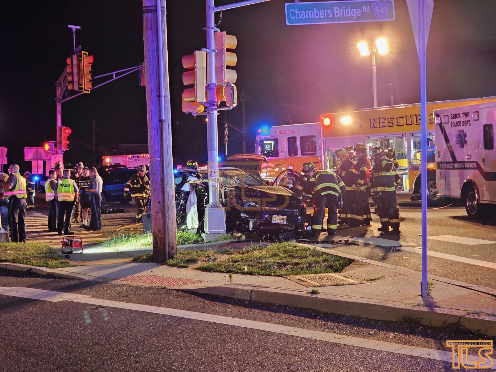 At Least Two Injured in Brick Accident; One Extricated [VIDEO] The