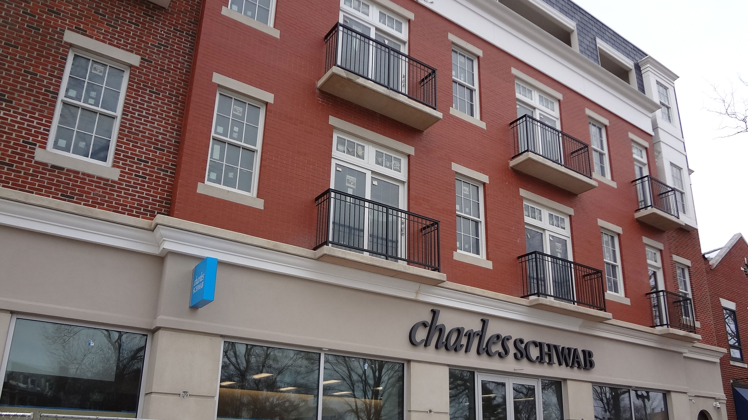 front04 The Landmark In West Hartford Center