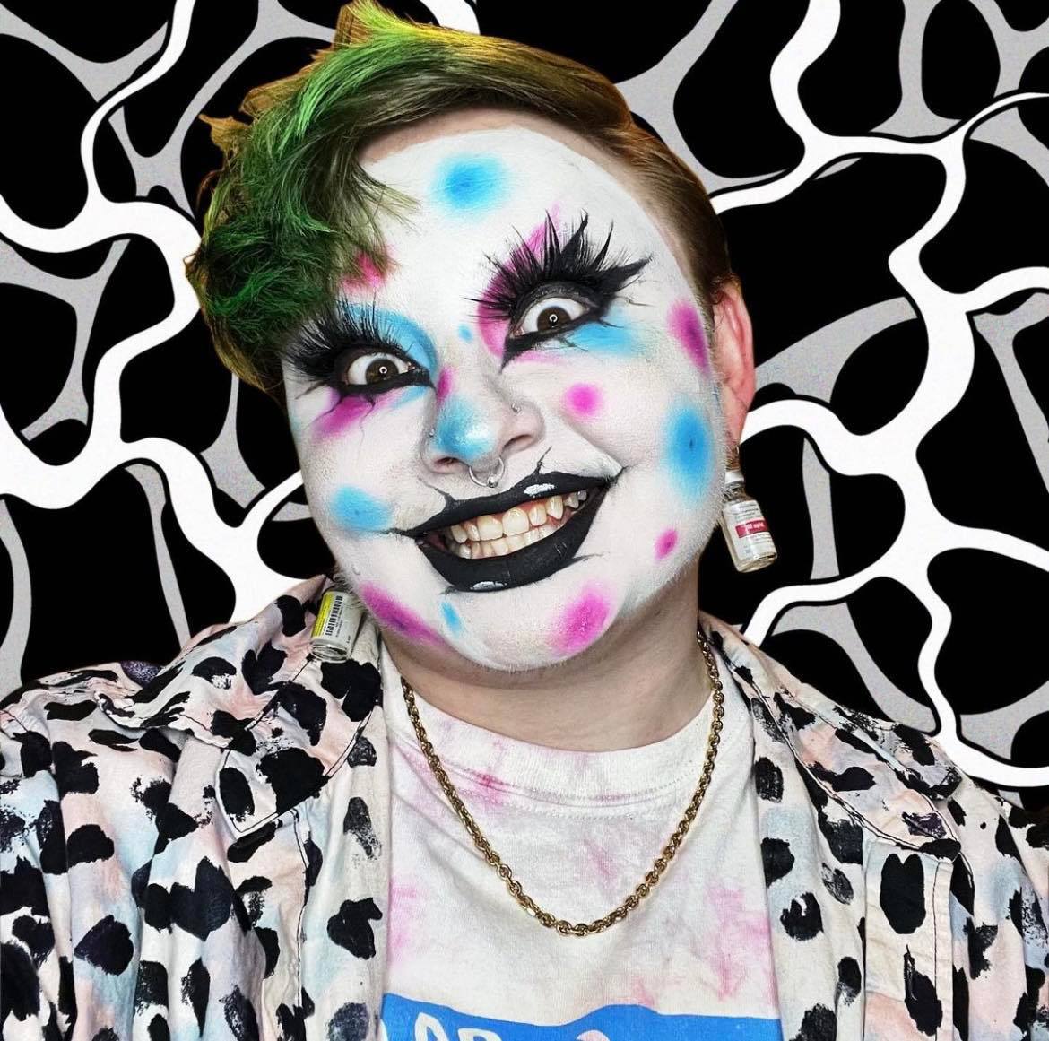 Lansing native Lindsay Henderson to perform in Chicago drag show as