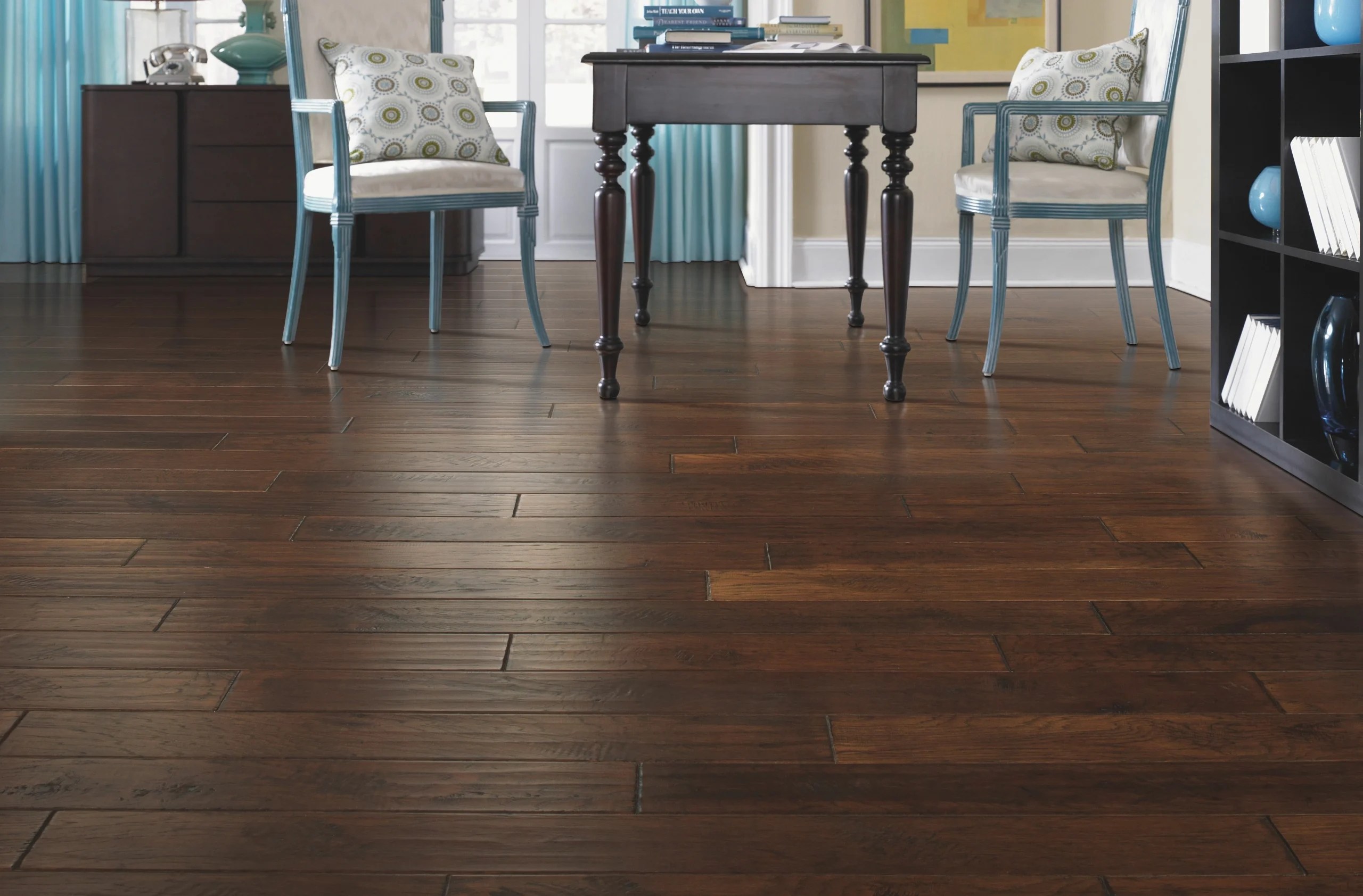 Mohawk TecWood Windridge Hickory Collection Mocha Hickory Engineered