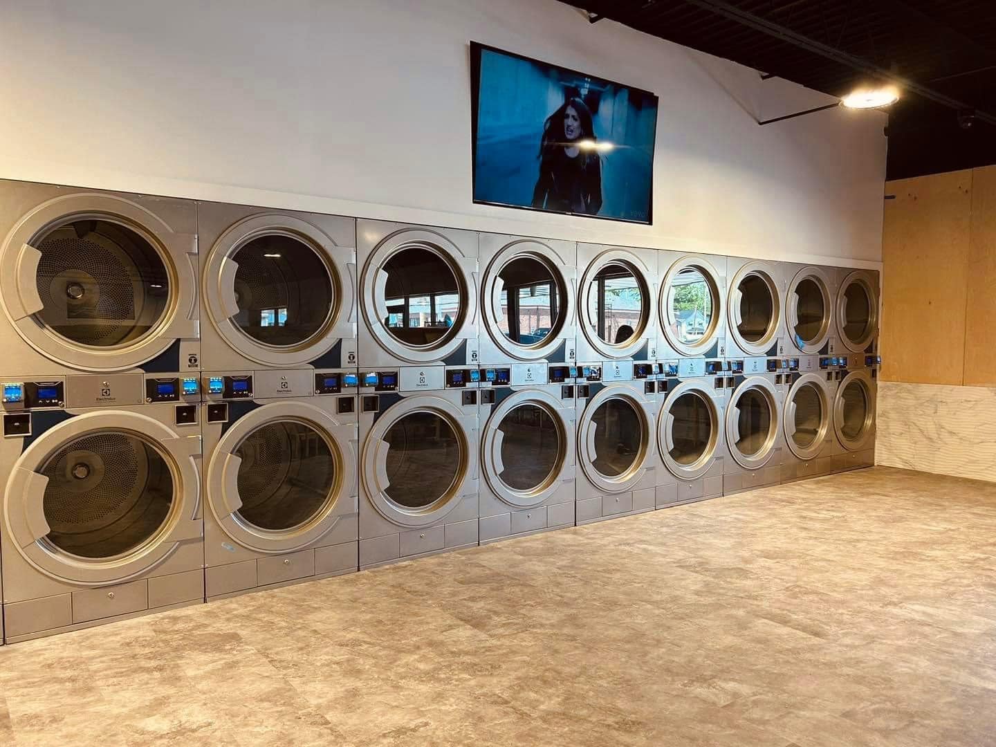 The Laundry Rack South Charleston's Best Laundromat