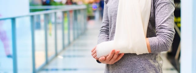 Average Settlement for a Fractured Arm The Umansky Law Firm