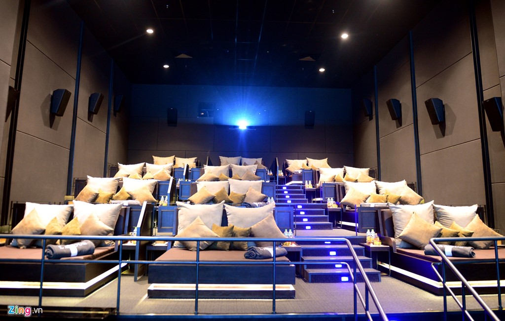 Sensasi Nonton Sambil Tiduran Hanya di Velvet Studio CGV