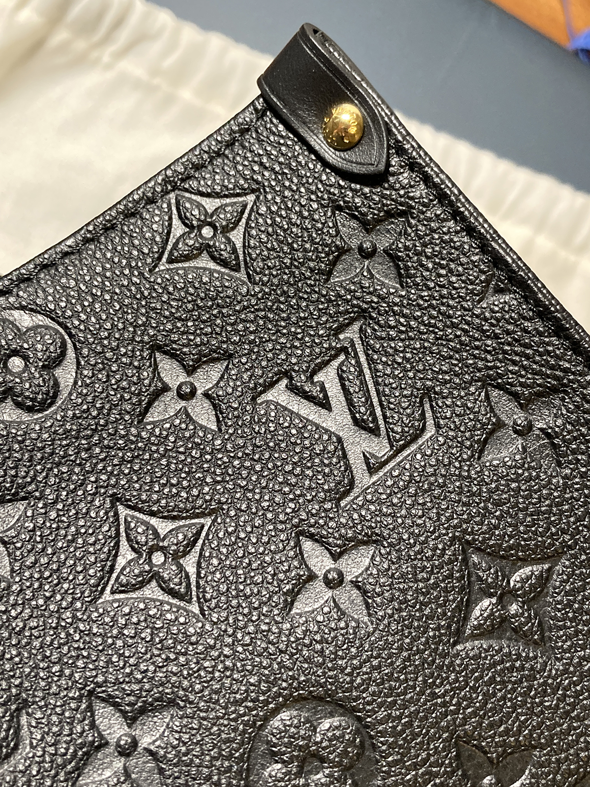 Free Shipping & EASY ReturnsNew Louis Vuitton OntheGo PM Size and