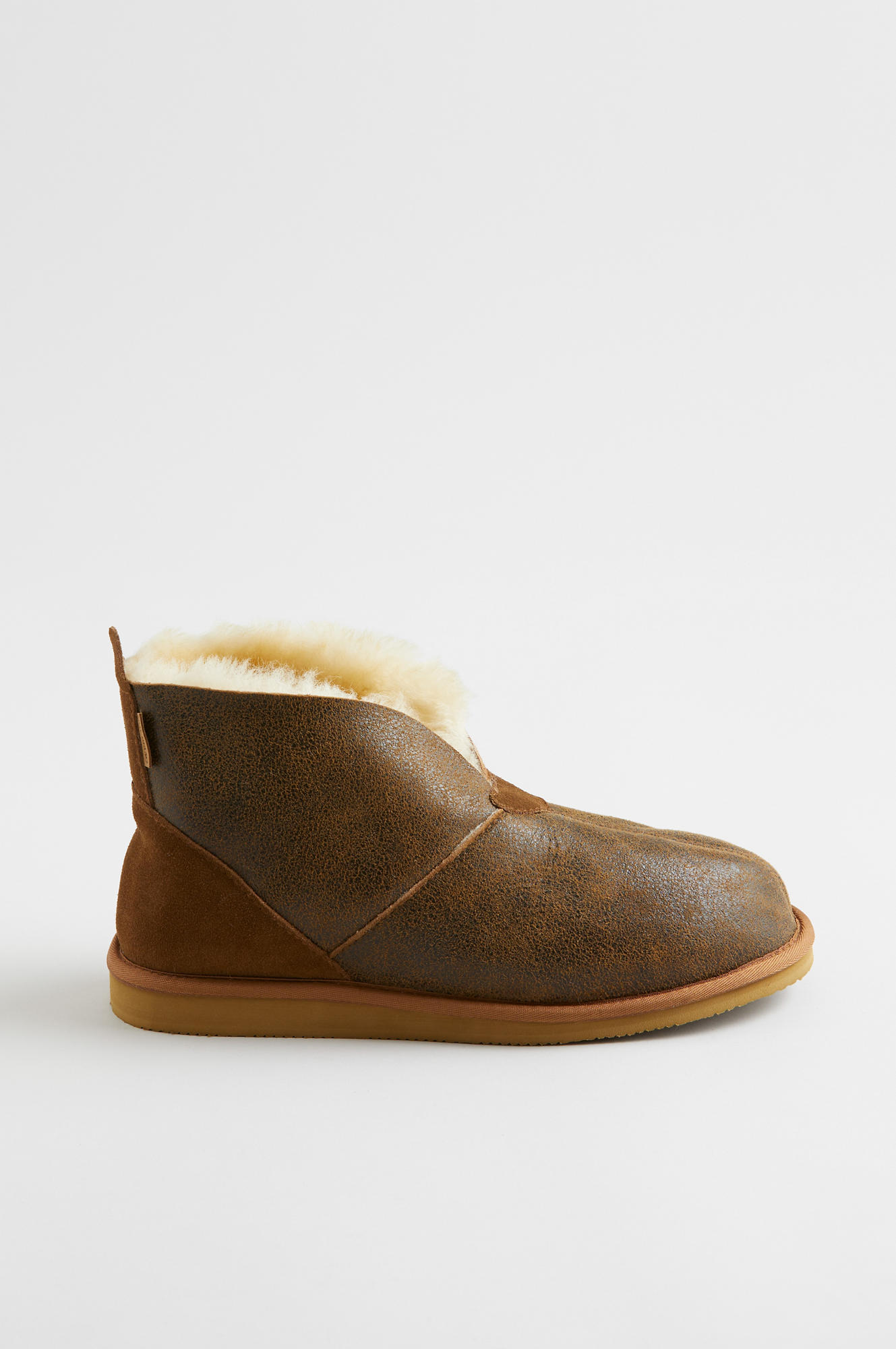 Australian Merino Sheepskin Slippers with Arch SupportThe Leather Gems