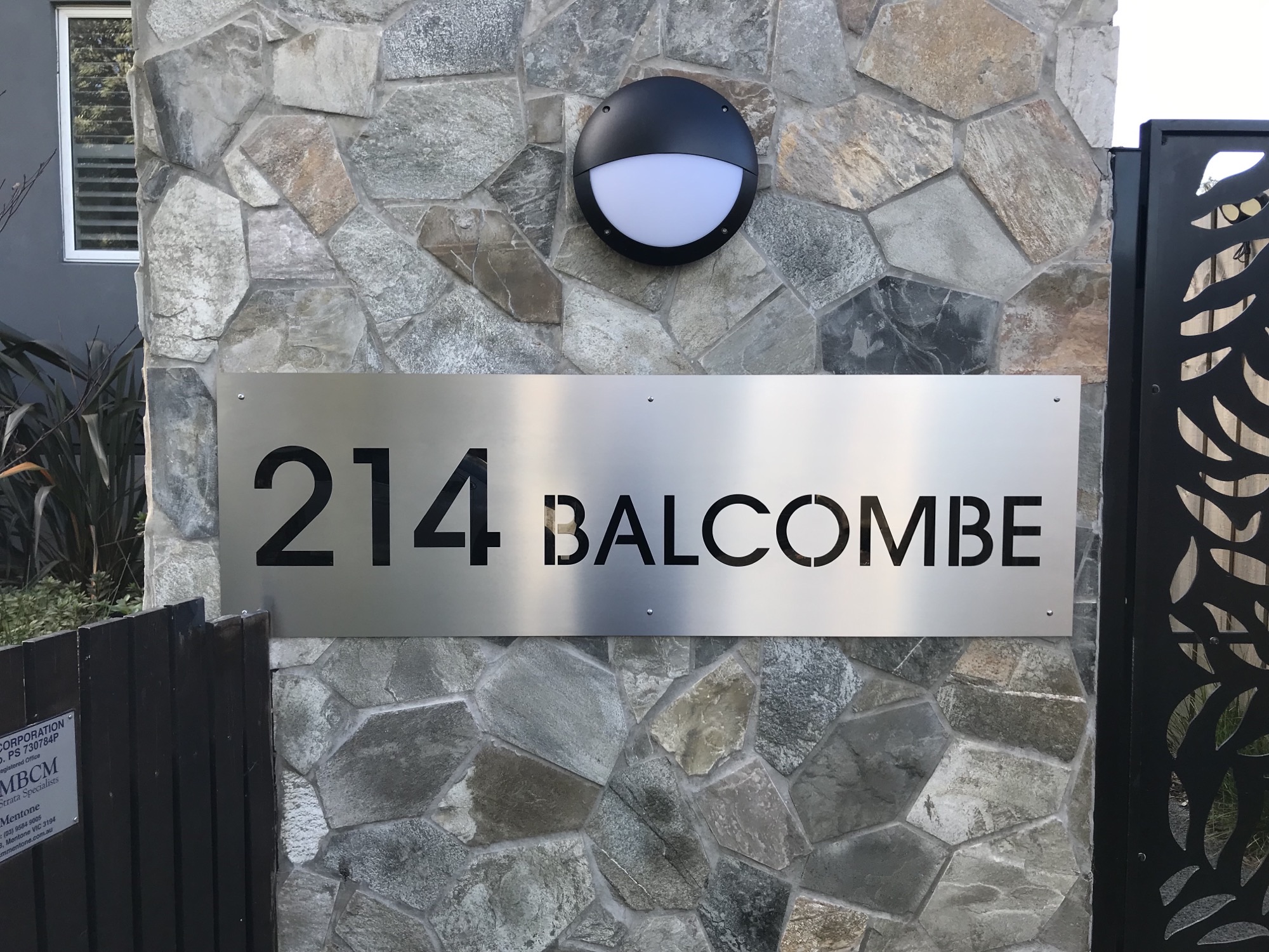 Custom Plaques & Signs Letterboxes