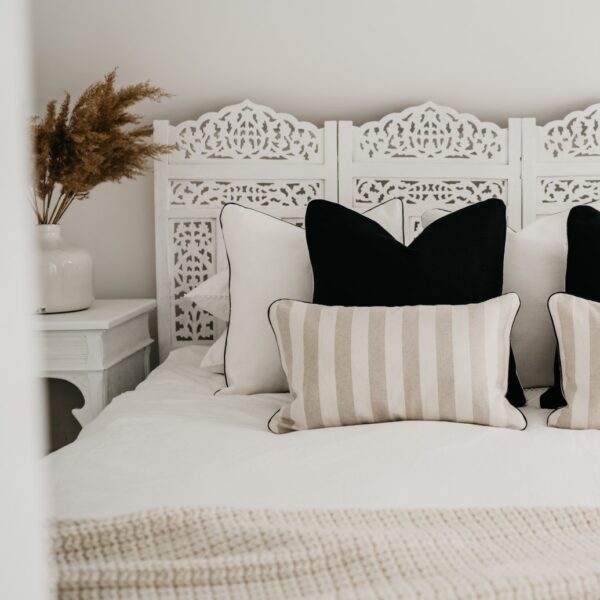 White linen cushion cover 50x50 cm with black piping Anastasia The