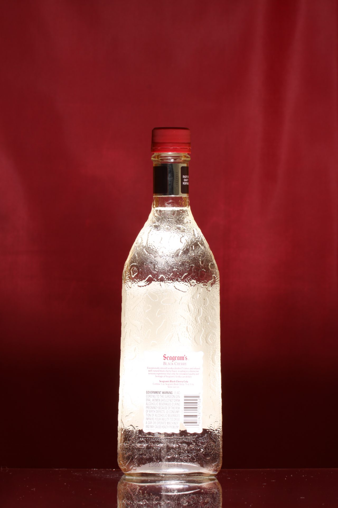 SEAGRAM'S BLACK CHERRY The Liquor Collection