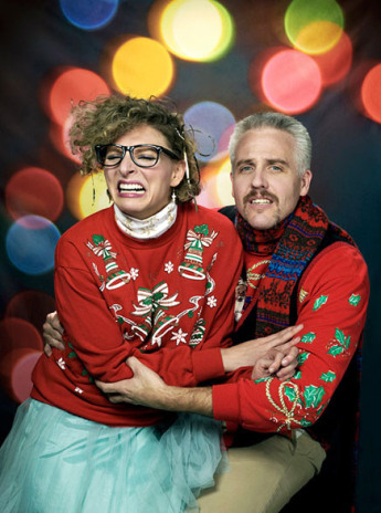 10 Most Awkward Family Christmas Photos - The List Love