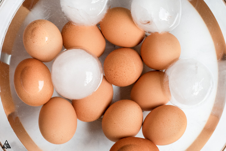 Hard boiled eggs with ice