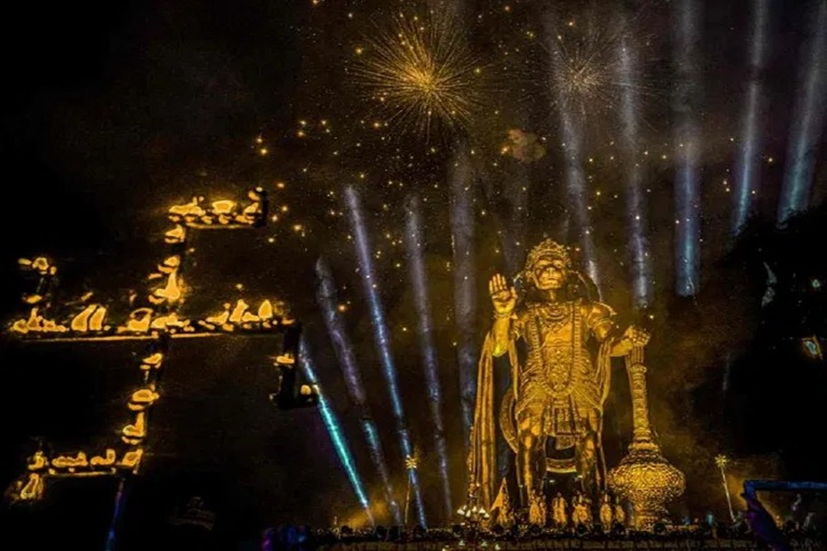 Amit Shah unveiled a 54 feet tall Hanuman statue in Sarangpur temple