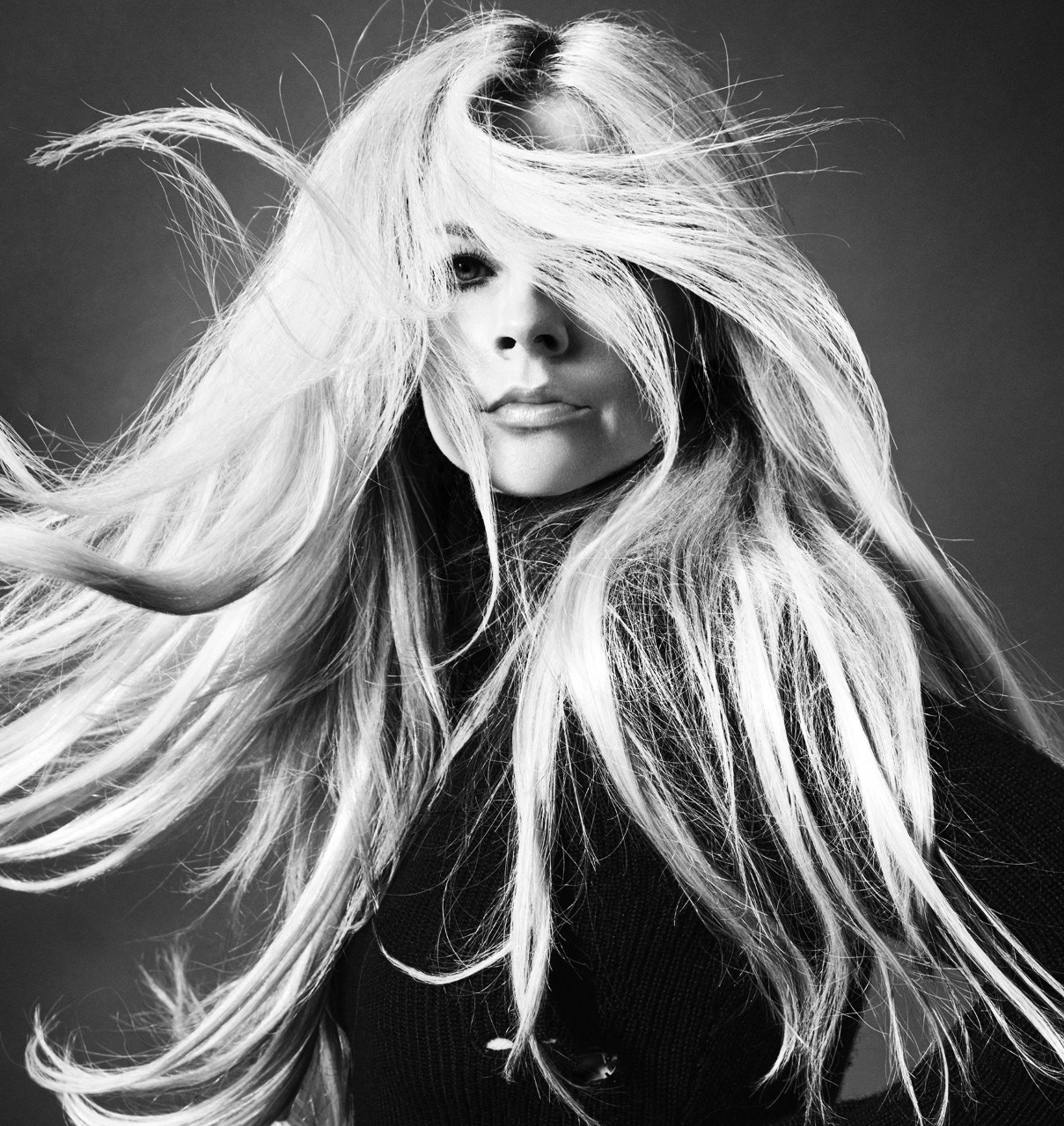 Avril Lavigne Releases New Single Featuring Nicki Minaj Dumb