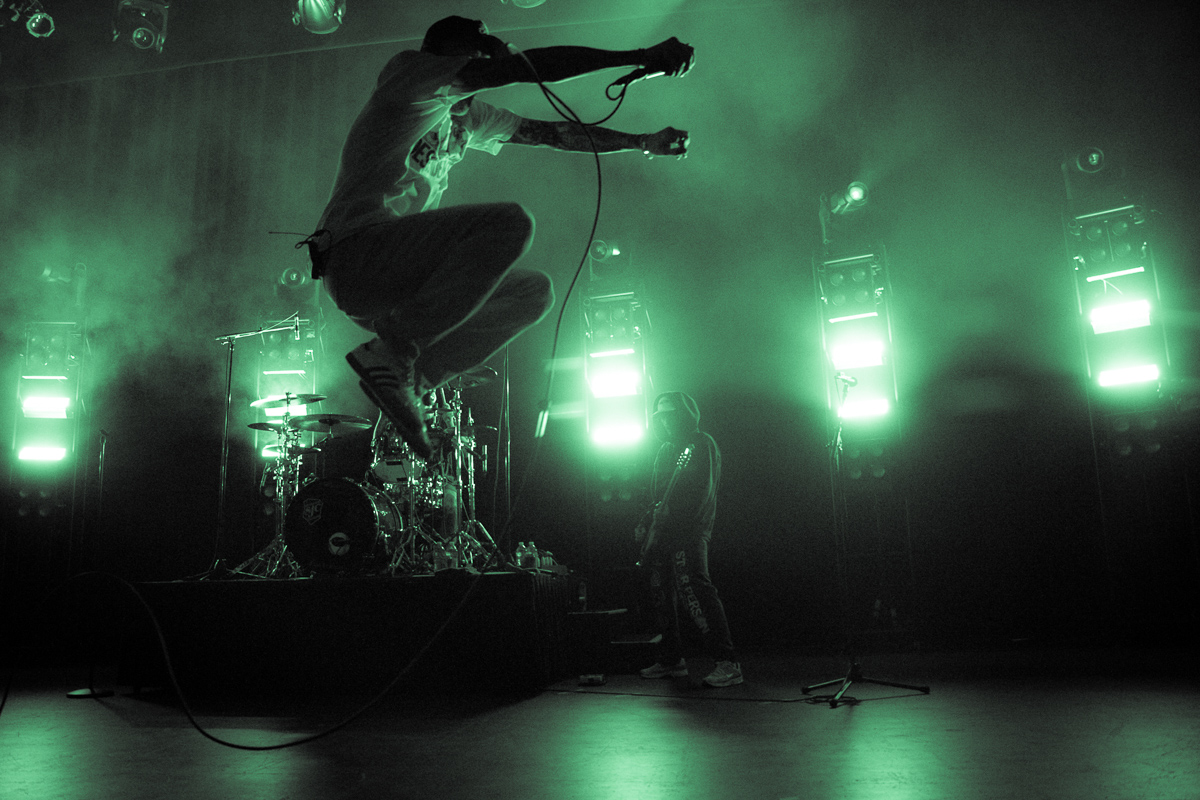 Neck Deep live at the Forum