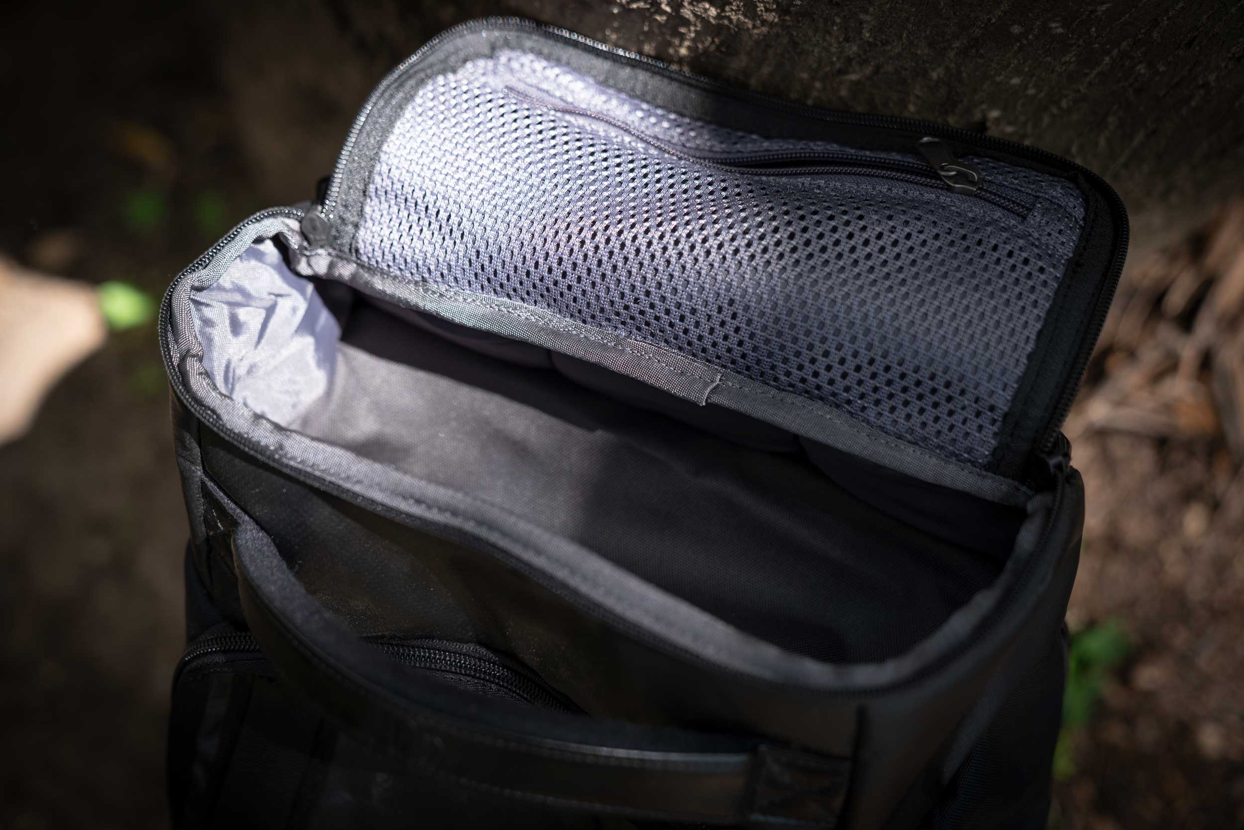 Douchebags Hugger 30L duffle backpack review. Utility and fashion.