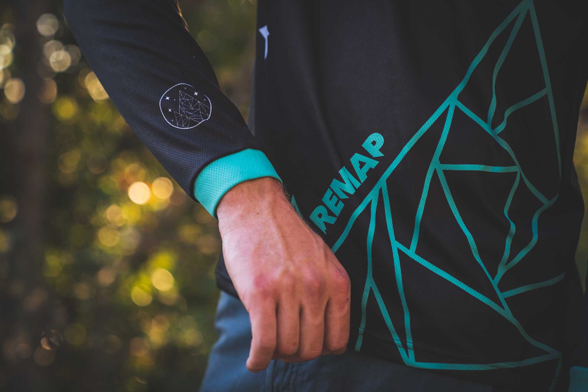 ReviewRemap Clothing The Loam Wolf