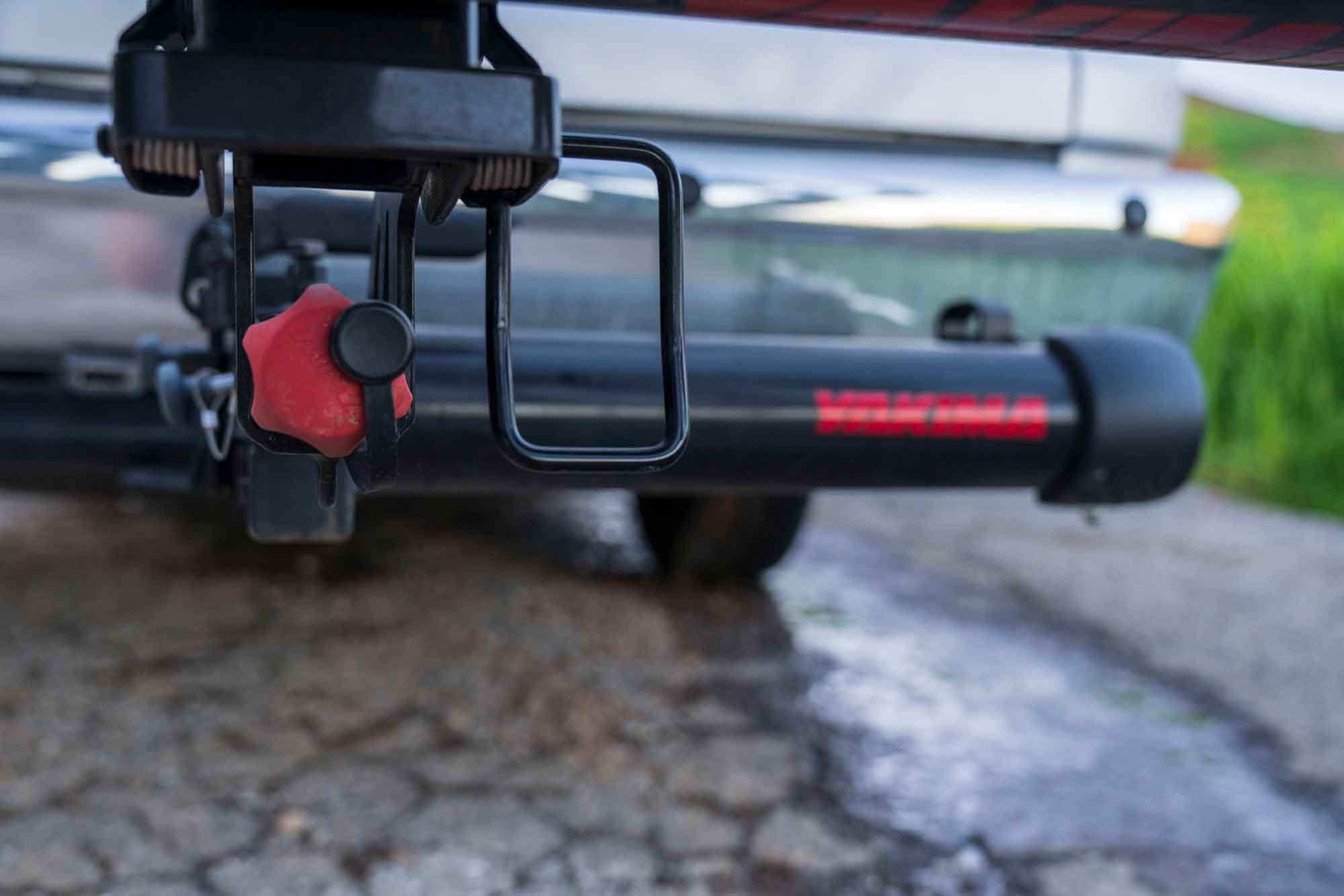 Review Yakima HoldUp EVO bike rack and BackSwing Hitch