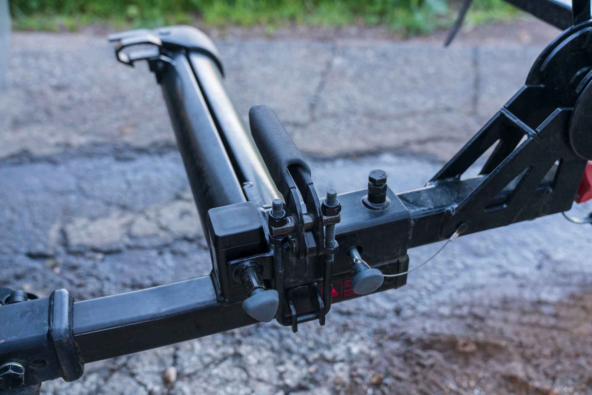 Review Yakima HoldUp EVO bike rack and BackSwing Hitch