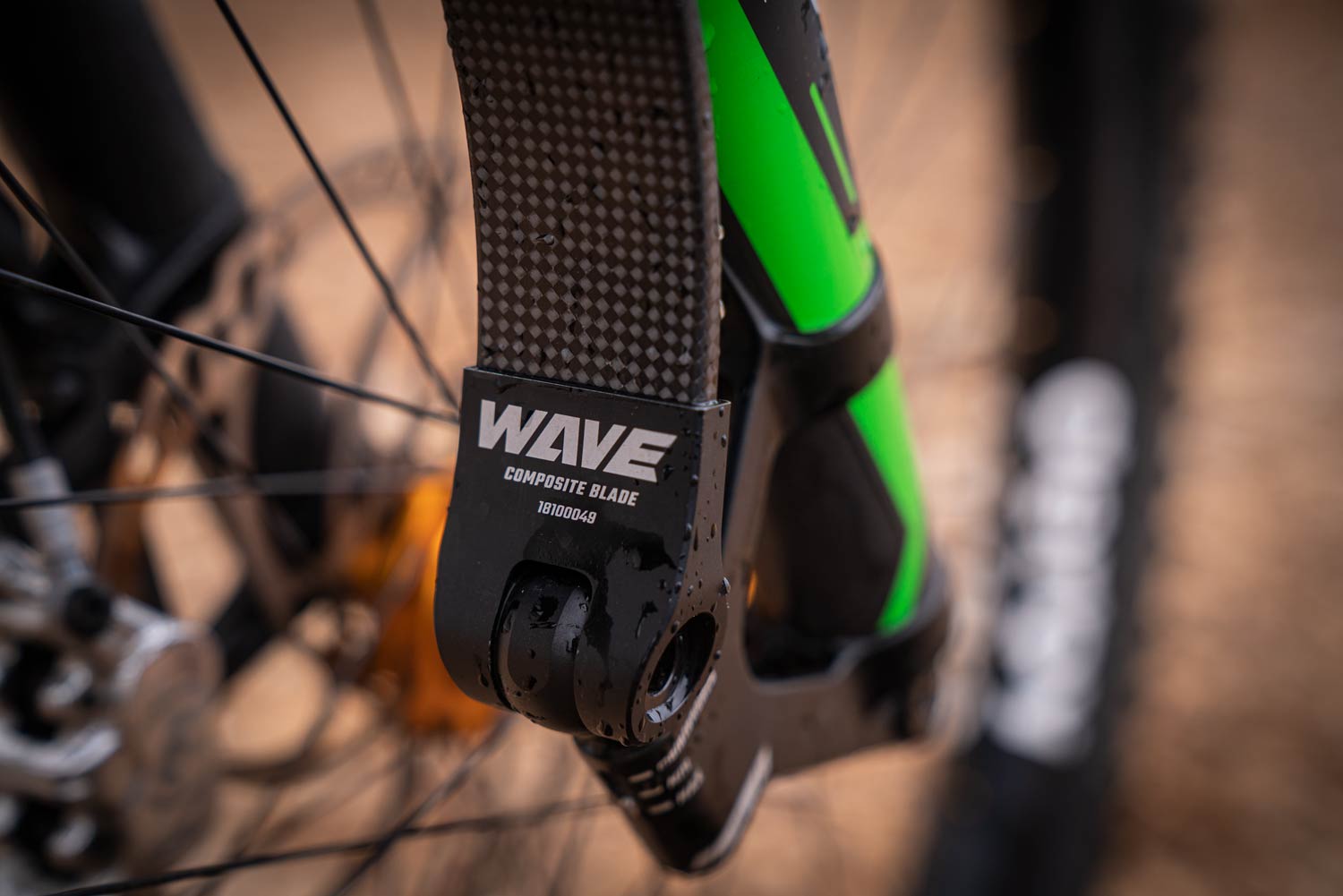 Motion E18 Fork Review Do the benefits outweigh the looks?