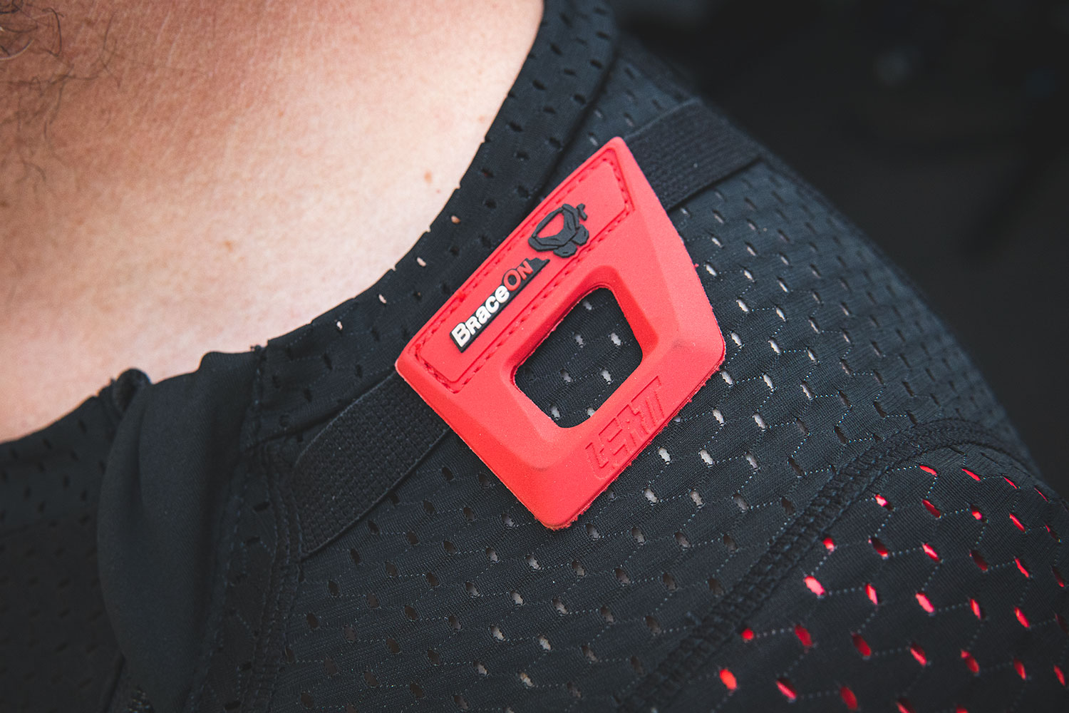 REVIEW LEATT BODY PROTECTOR AIRFLEX STEALTH The Loam Wolf