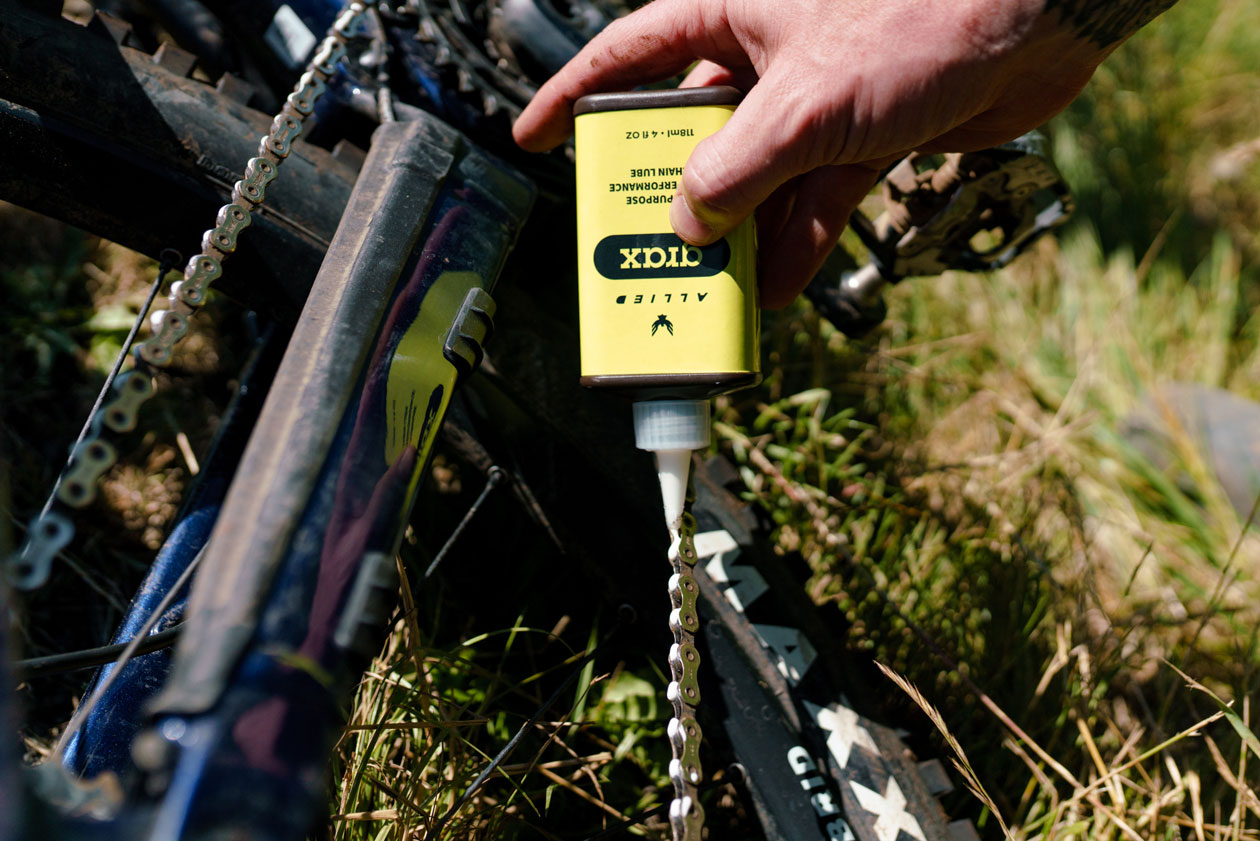 Review GRAX HighPerformance Chain Lube The Loam Wolf