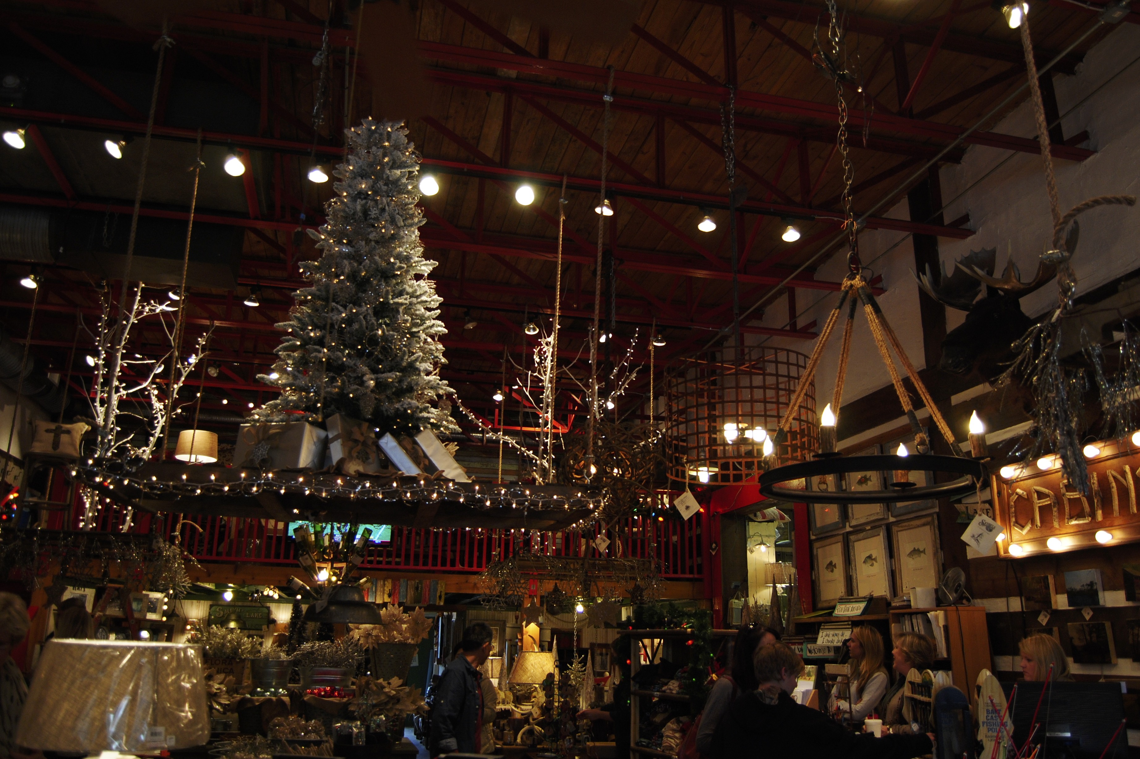 Homewood decor shop ‘specializes in rustic’ The Local