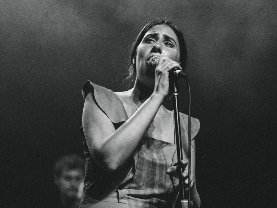 Kinkora delivers her remarkable debut single ‘Set Me Free’ alongside